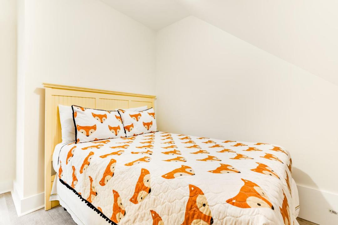 Photo of Bedroom in Upper Grand Lagoon