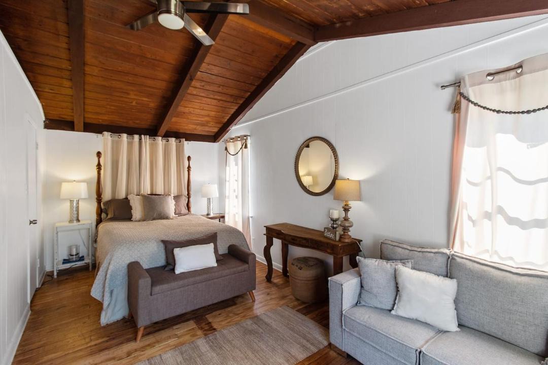 Photo of Bedroom in Shreveport