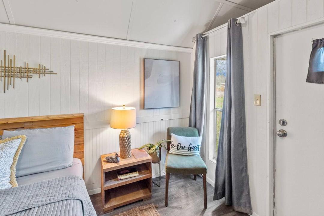 Photo of Bedroom in Oil City