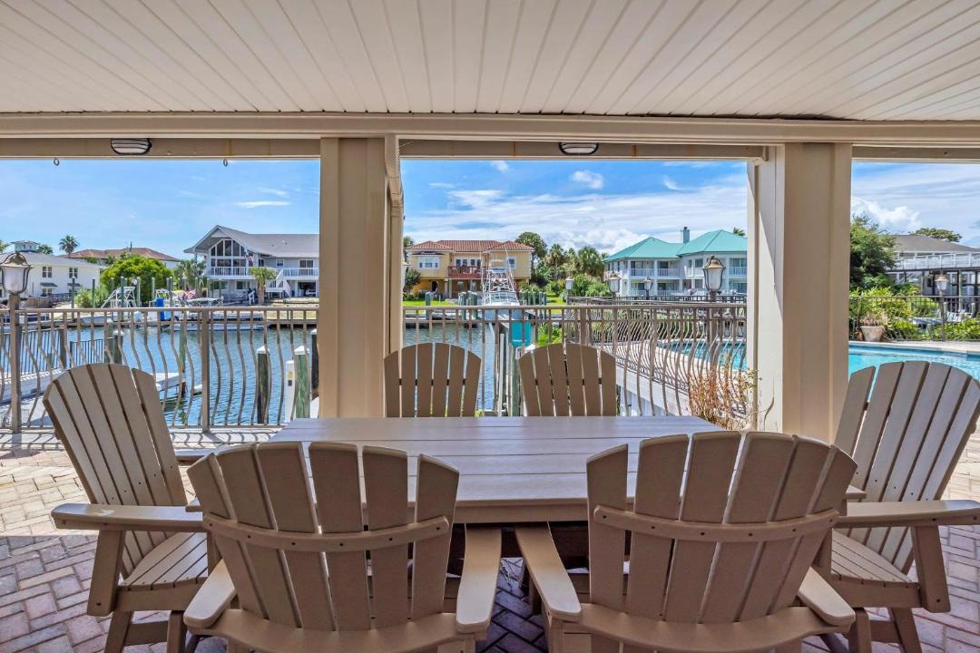 Photo of Patio Balcony in Holiday Isle