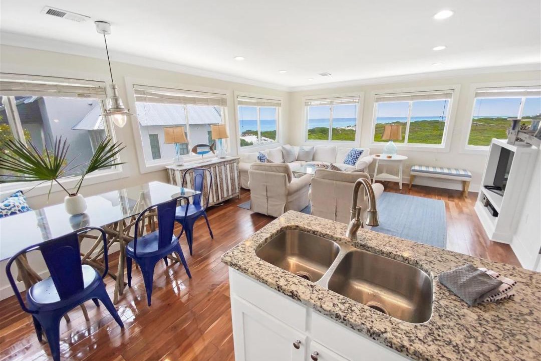 Photo of Kitchen in Gulf Trace