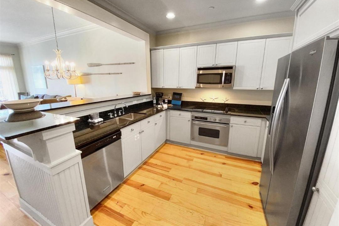 Photo of Kitchen in Beach District