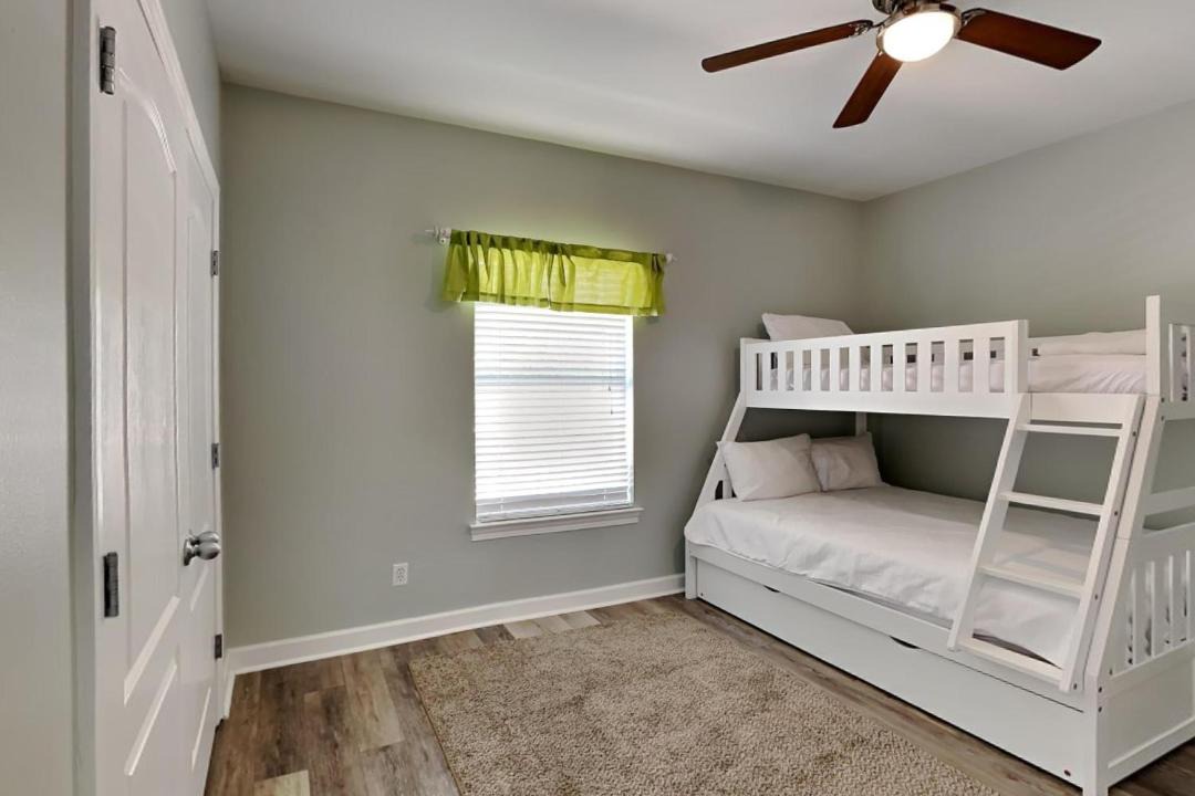 Photo of Bedroom in Emerald Waters Village