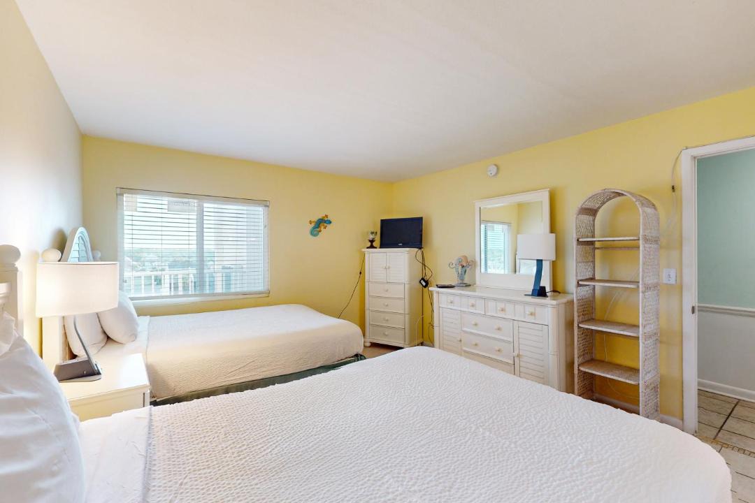 Photo of Bedroom in Biltmore Beach