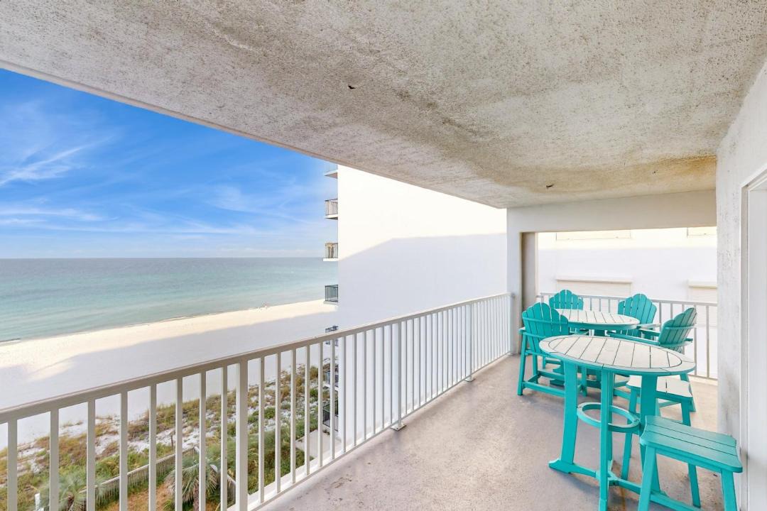 Photo of Patio Balcony in Biltmore Beach