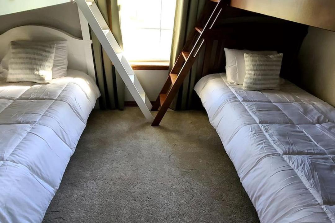 Photo of Bedroom in Pine Grove