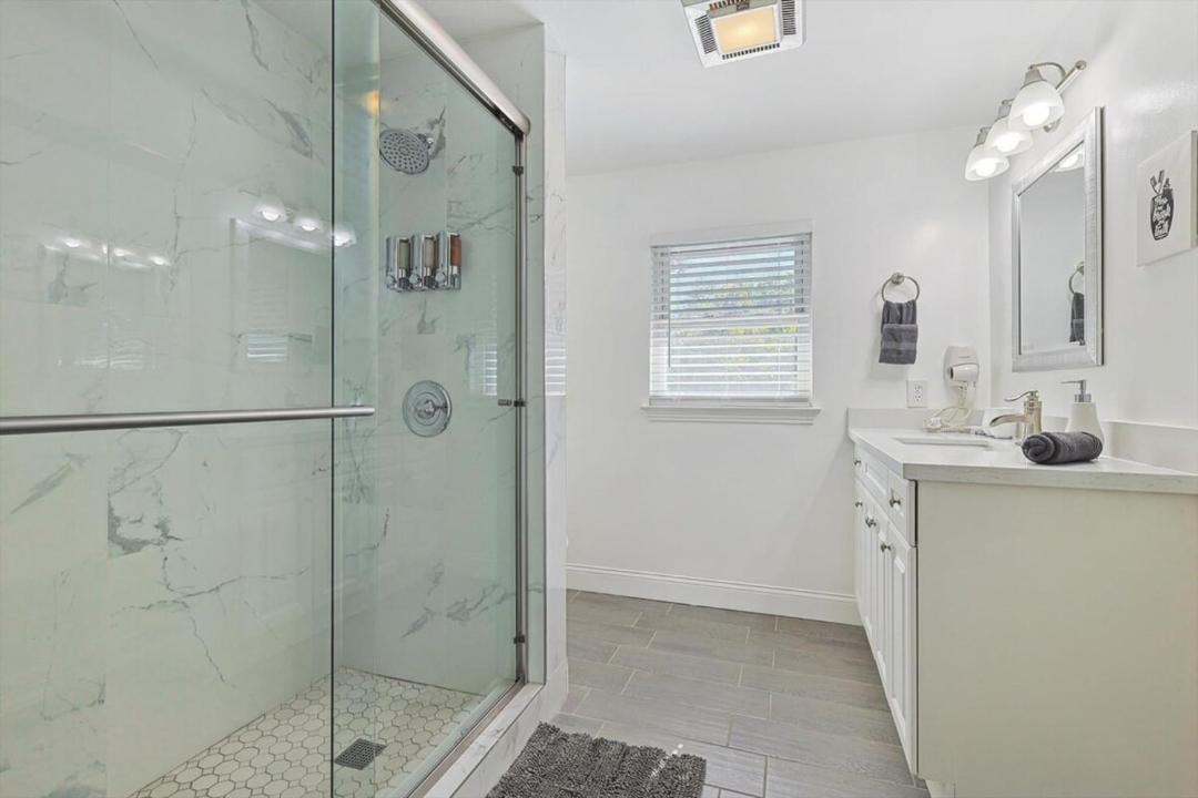 Photo of Bathroom in Farmers Branch