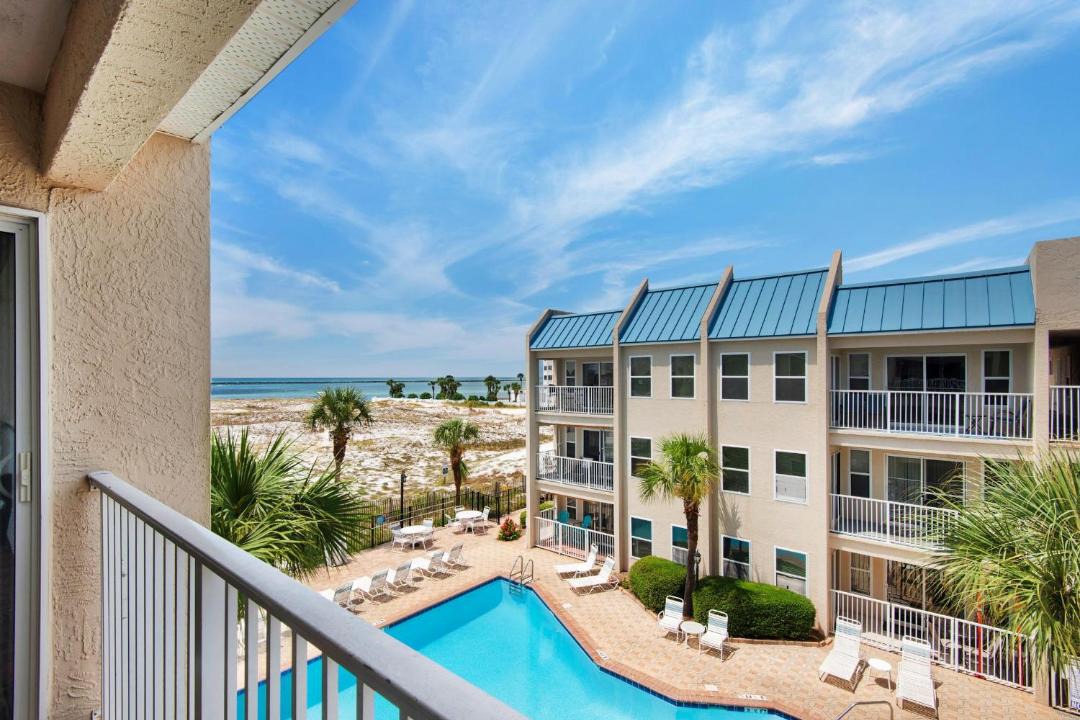 Photo of Patio Balcony in Holiday Isle