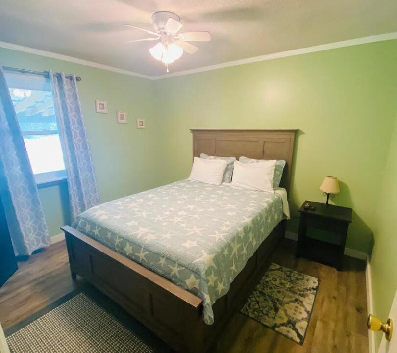 Photo of Bedroom in Eastpoint