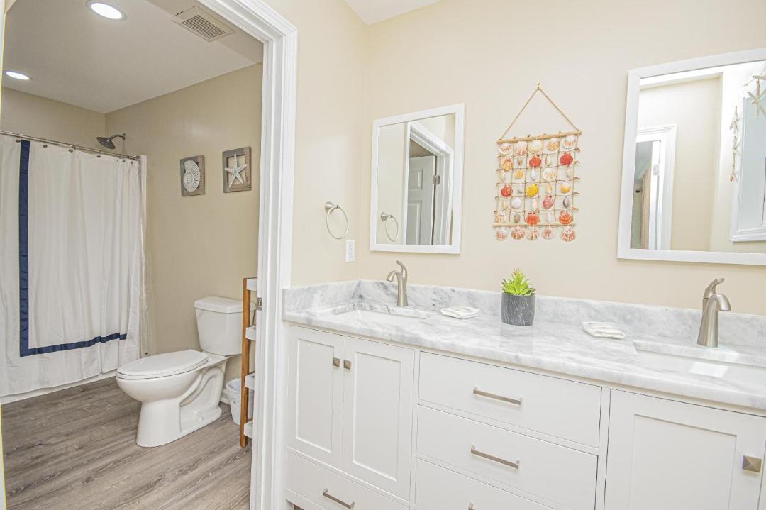 Photo of Bathroom in Sunnyside