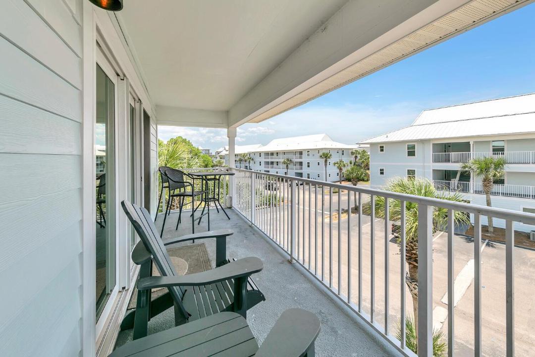 Photo of Patio Balcony in Seagrove Beach