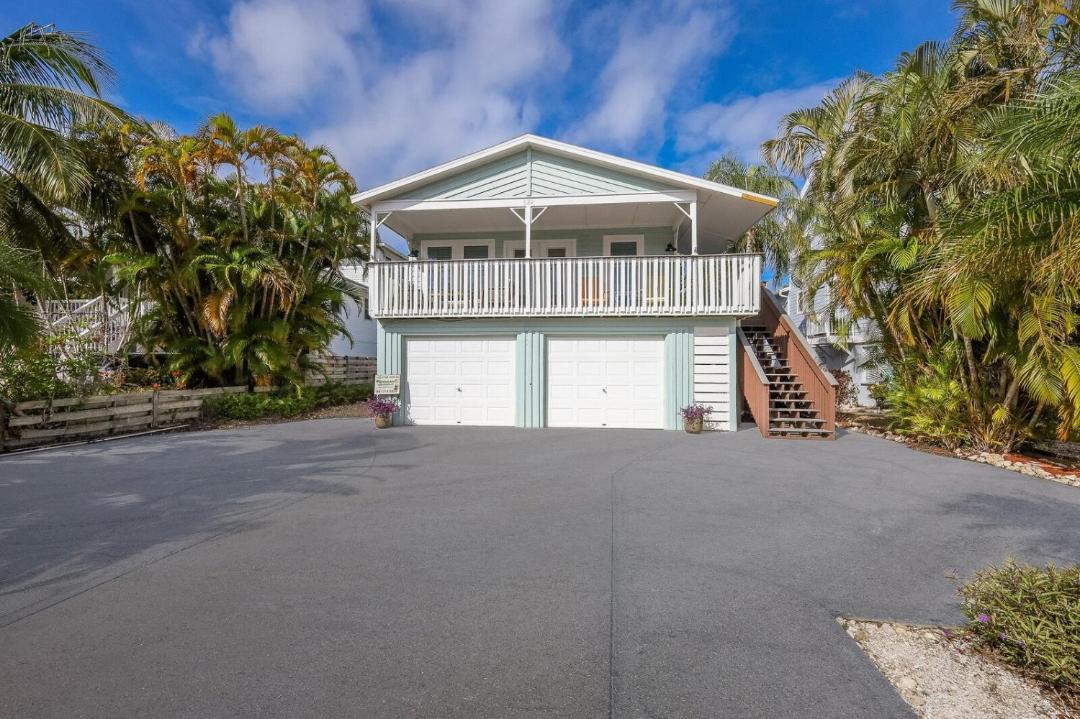Photo of Others in Anna Maria