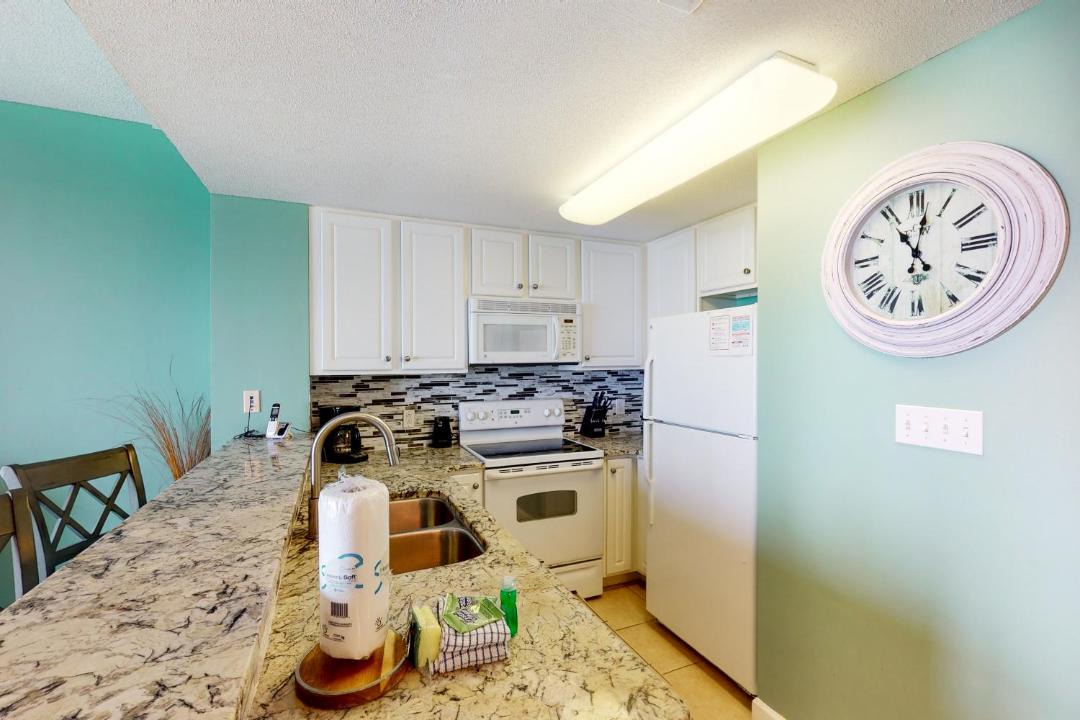 Photo of Kitchen in Lower Grand Lagoon