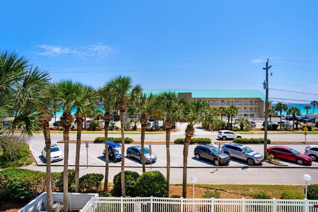 Photo of Others in Crystal Beach