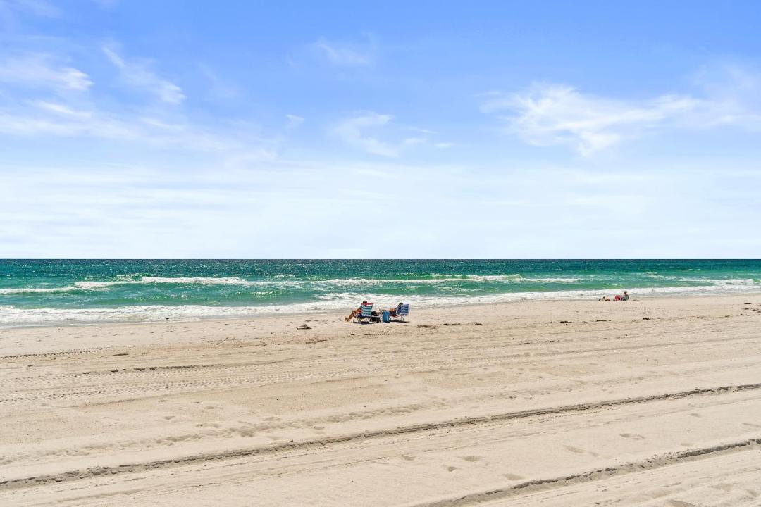 Photo of Others in Bahama Beach