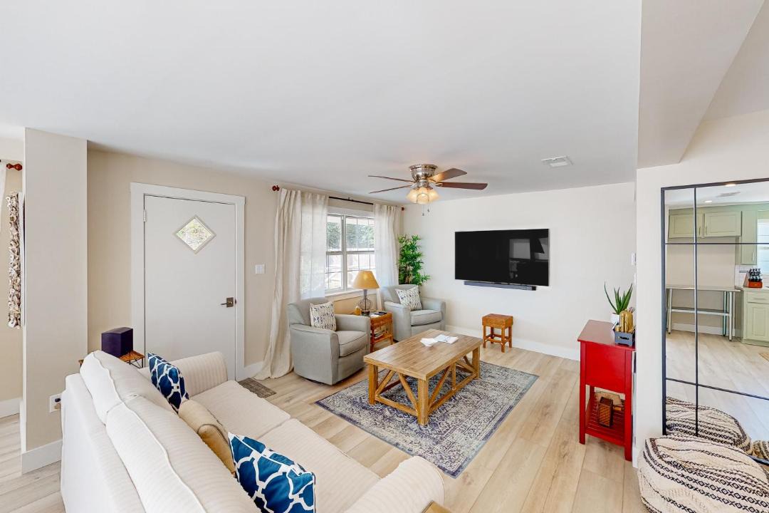 Photo of Livingroom in Riviera Beach