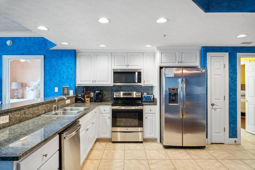 Photo of Kitchen in Lower Grand Lagoon