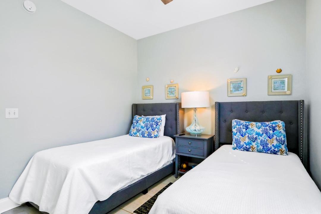 Photo of Bedroom in Dune Allen Beach