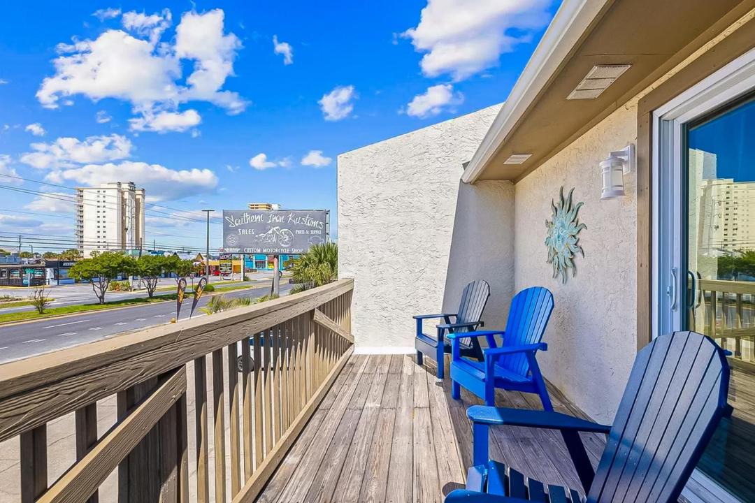 Photo of Patio Balcony in Bel Air