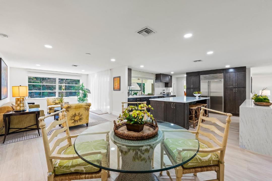 Photo of Livingroom in Moorings