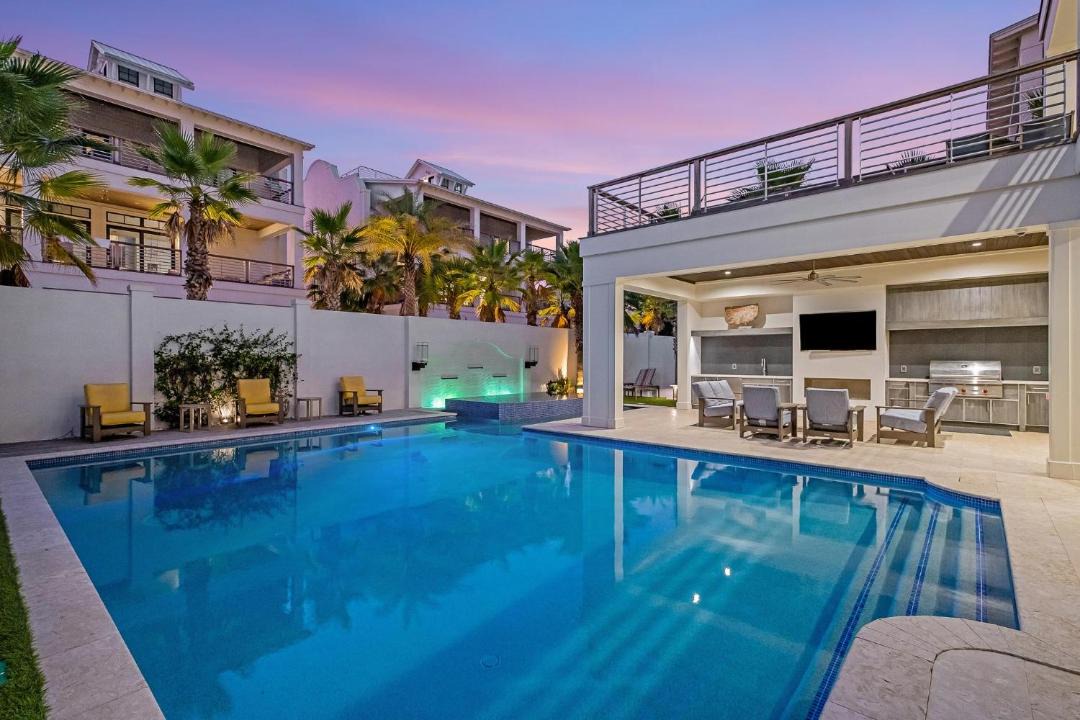 Photo of Patio Balcony in Crystal Beach