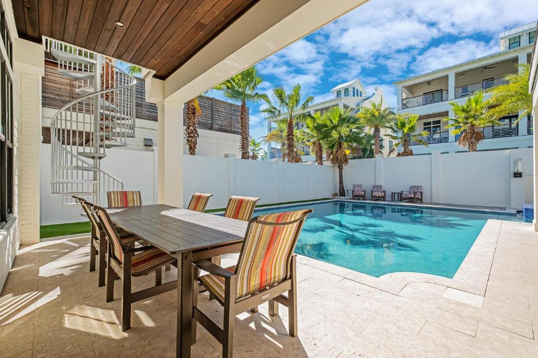 Photo of Patio Balcony in Crystal Beach