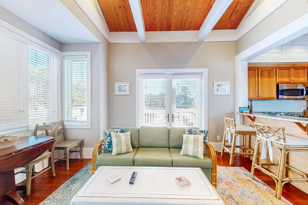Photo of Livingroom in Carrabelle