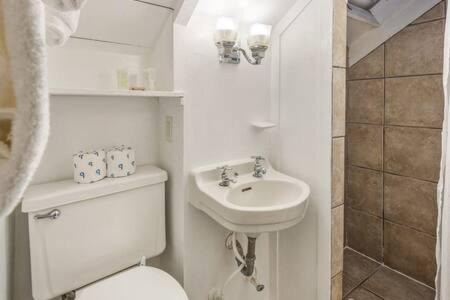 Photo of Bathroom in Key West Historic District