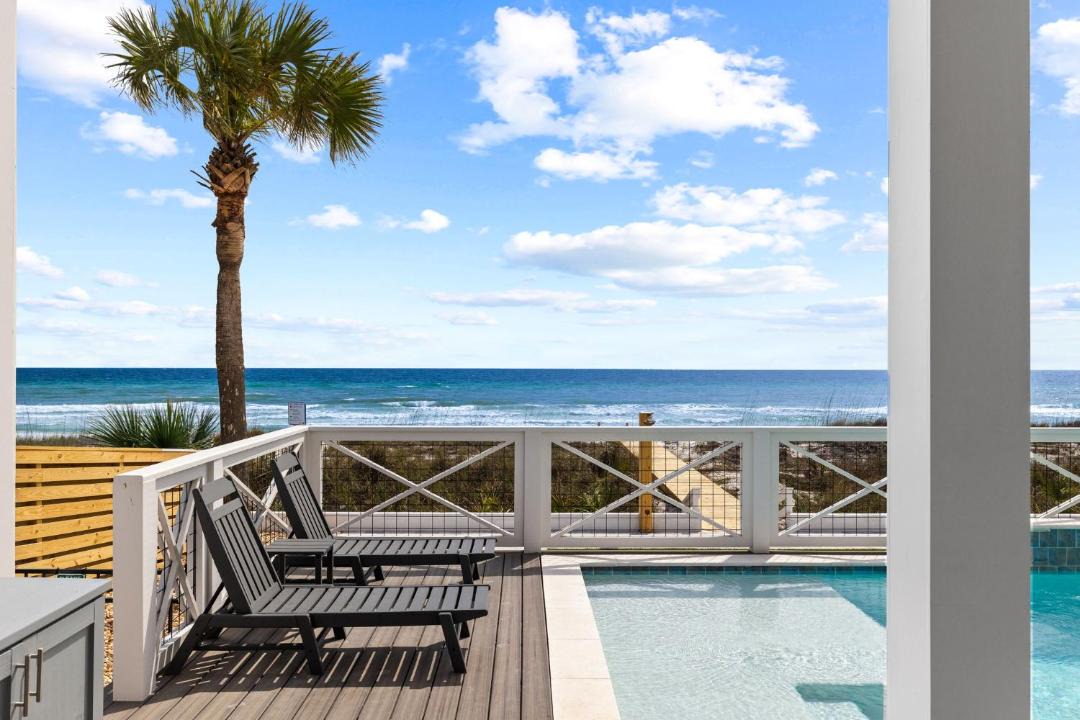 Photo of Patio Balcony in Bahama Beach
