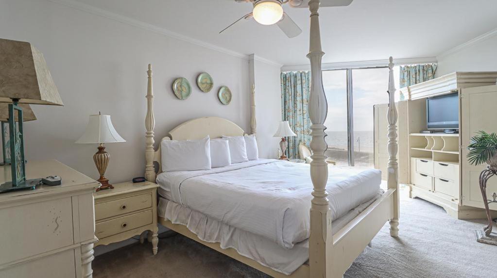 Photo of Bedroom in Biloxi