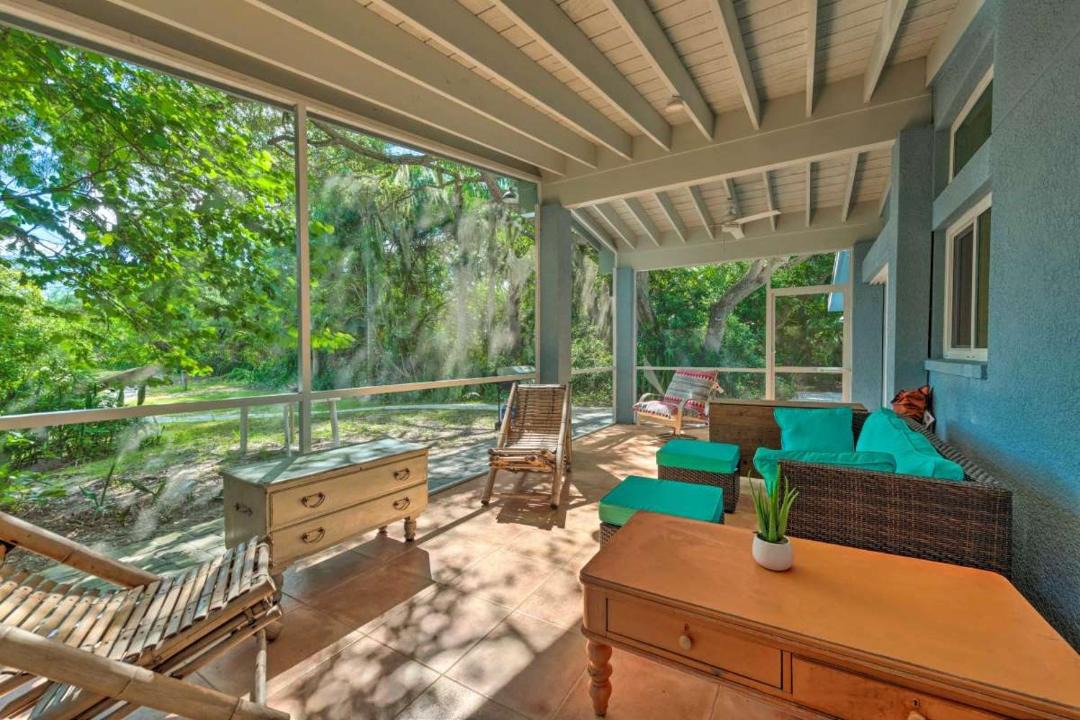 Photo of Patio Balcony in Englewood