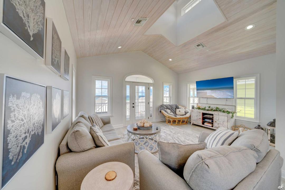 Photo of Livingroom in Lakeside By The Gulf
