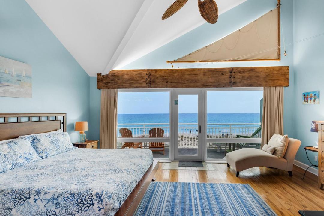 Photo of Bedroom in White Sands