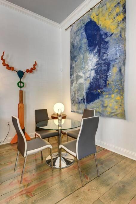 Photo of Livingroom in Faubourg Marigny