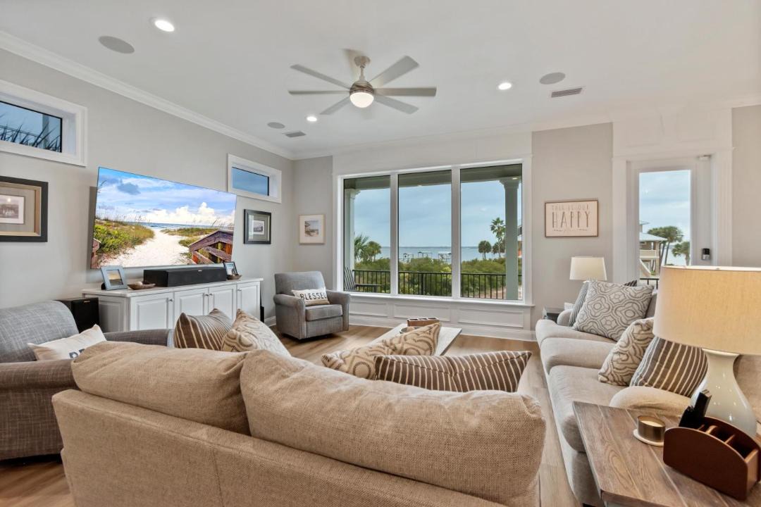 Photo of Livingroom in Caribbean Isle