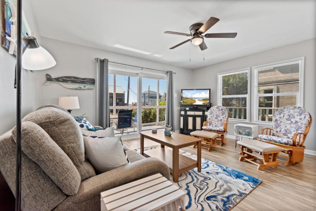 Photo of Livingroom in Navarre Beach