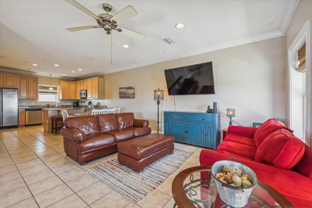 Photo of Livingroom in Bahama Beach