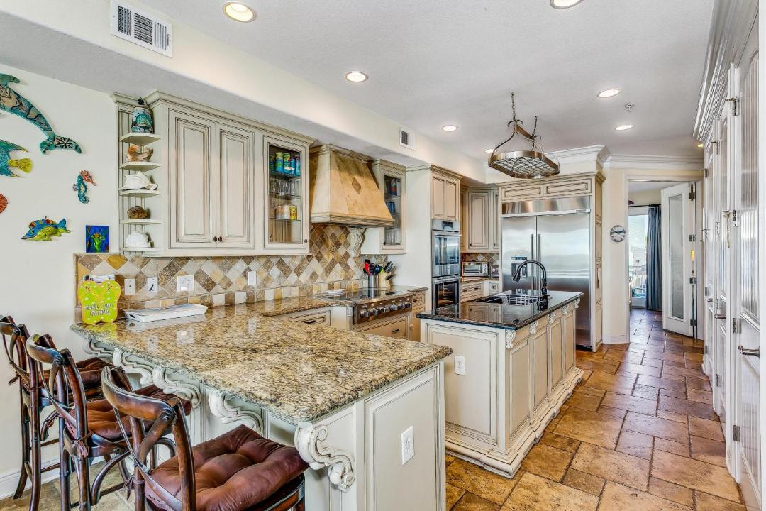 Photo of Kitchen in White Sands First