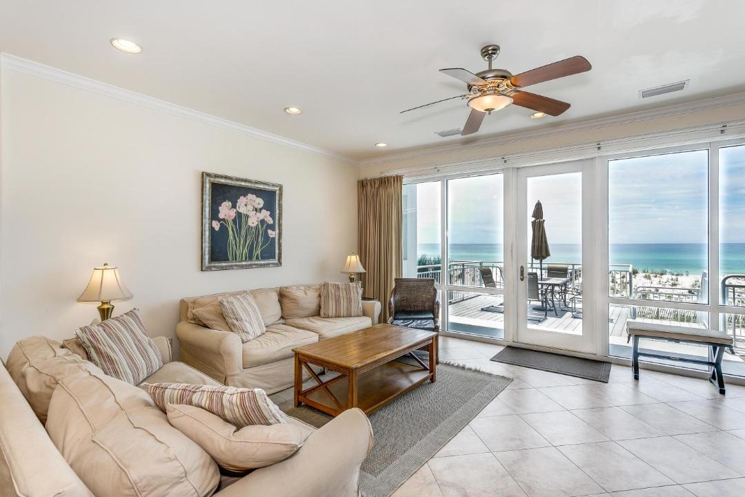 Photo of Livingroom in White Sands