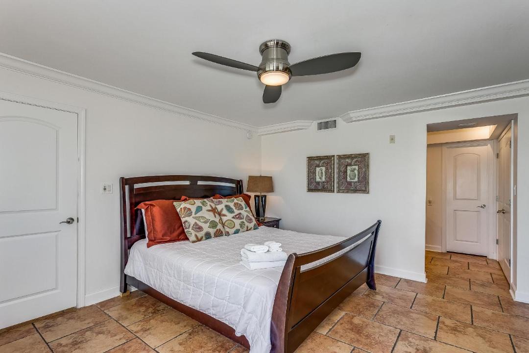 Photo of Bedroom in Pensacola Beach