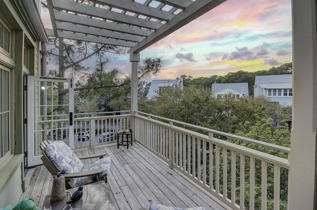Photo of Patio Balcony in Beach District