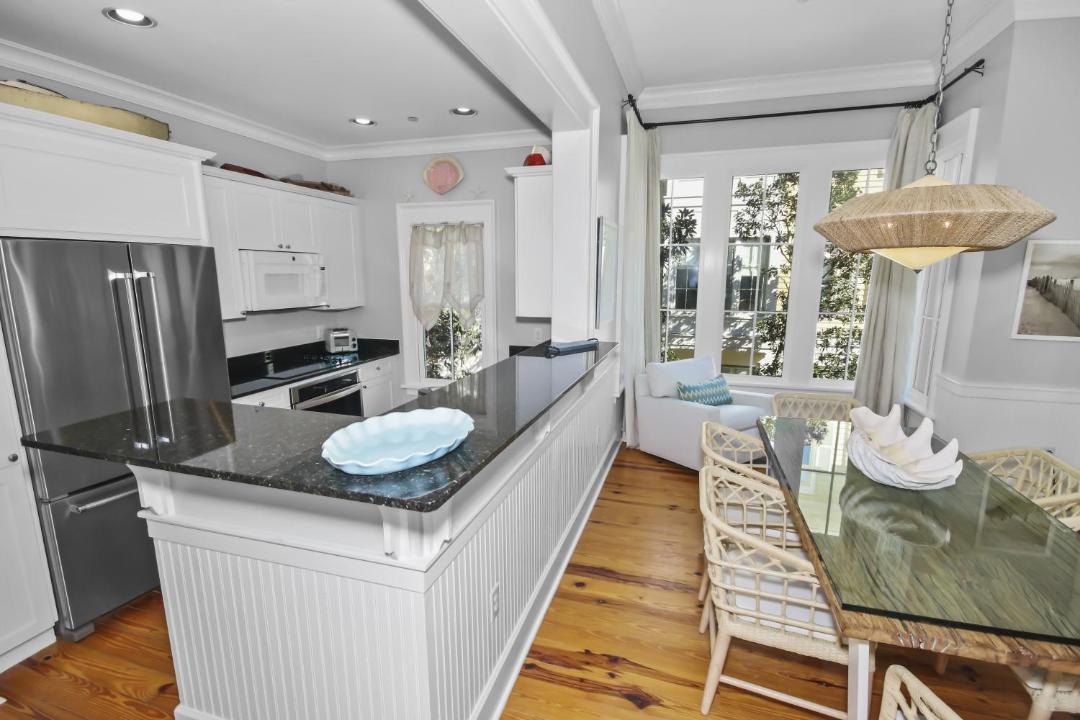 Photo of Kitchen in Beach District