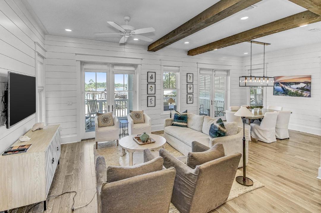 Photo of Livingroom in Grayton Beach