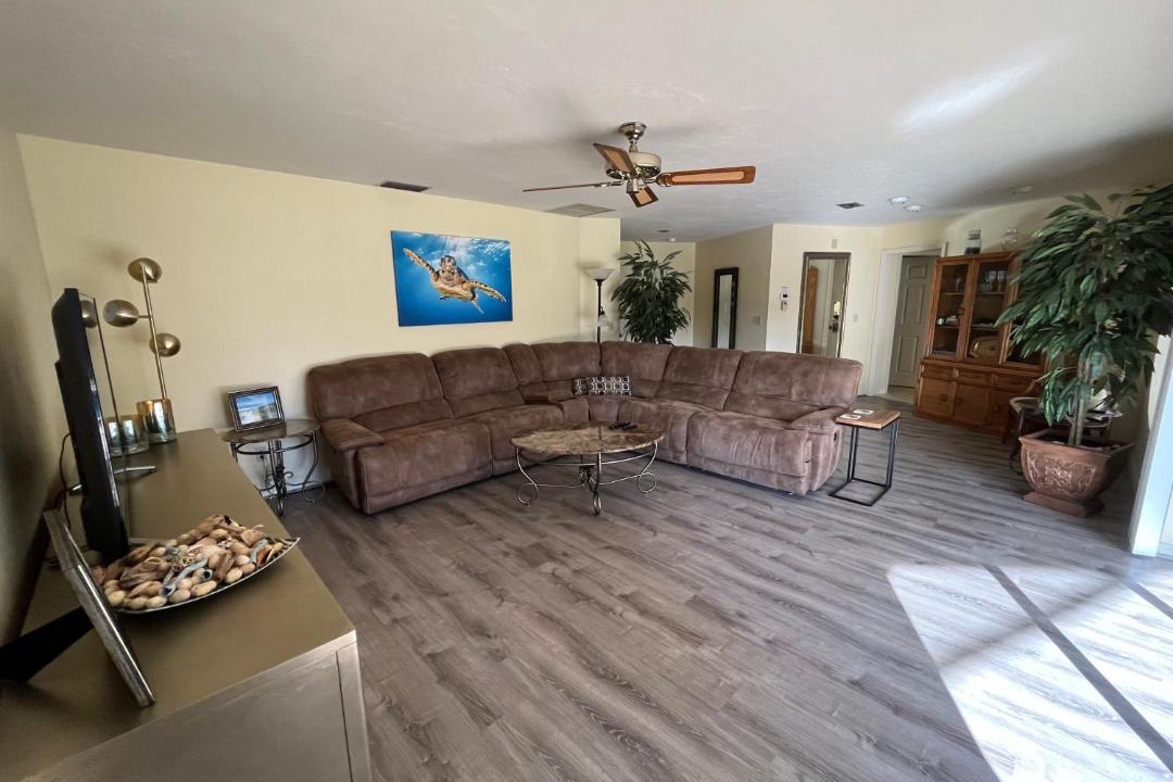 Photo of Livingroom in Kings Lake