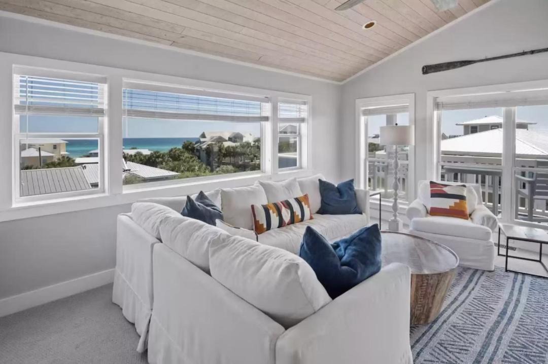 Photo of Livingroom in Grayton Beach