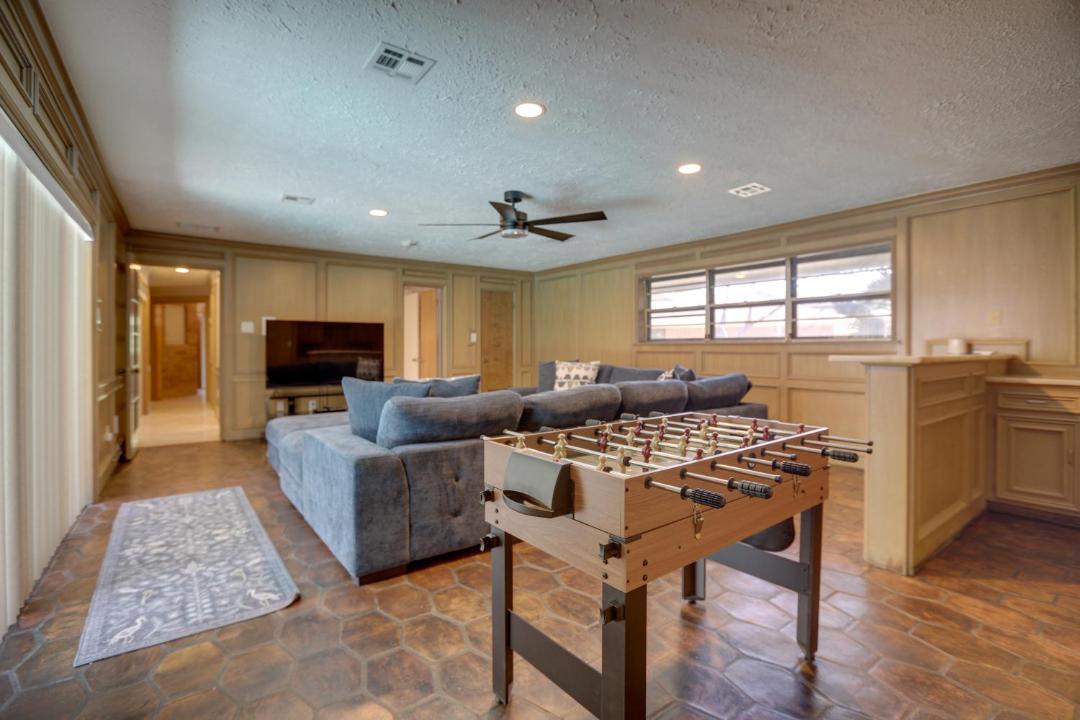 Photo of Livingroom in Braeswood Place