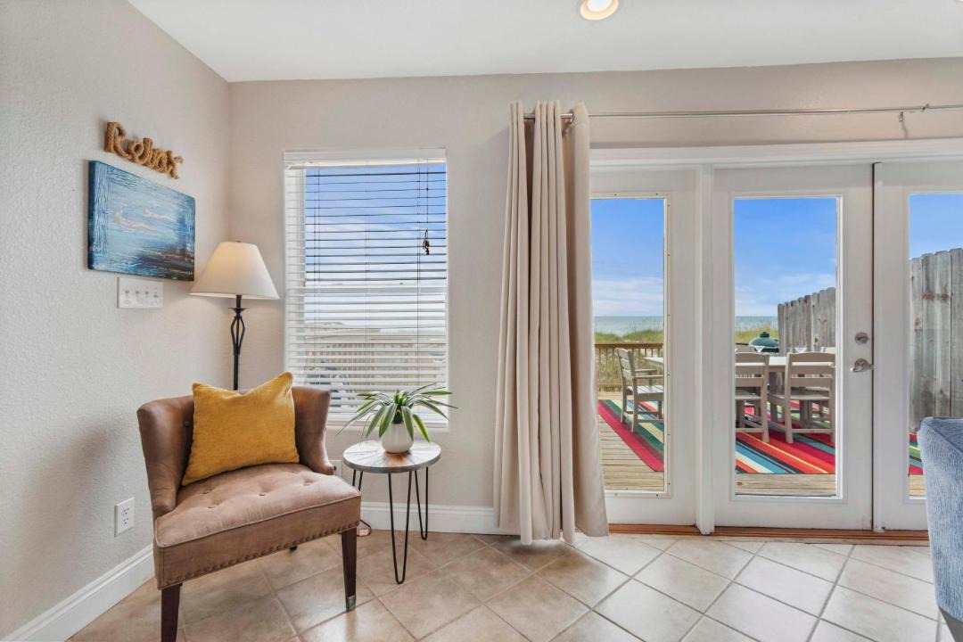 Photo of Livingroom in Navarre Beach