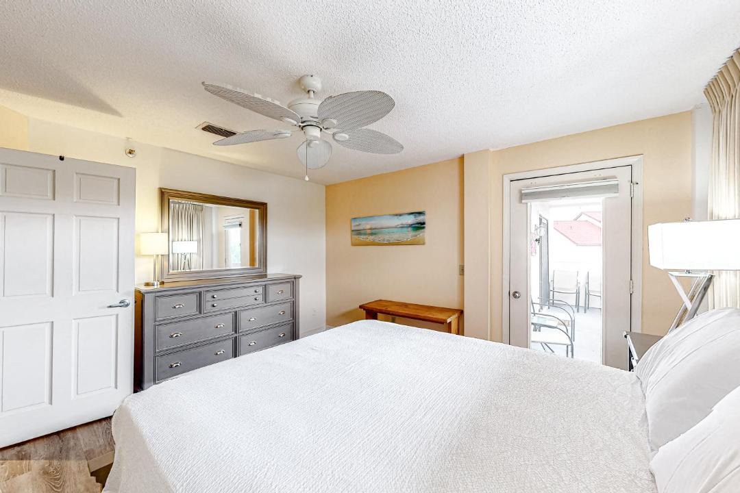 Photo of Bedroom in Gulf Lagoon Beach