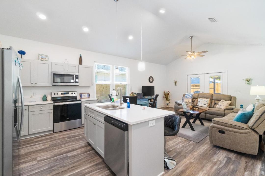 Photo of Kitchen in Ono Island