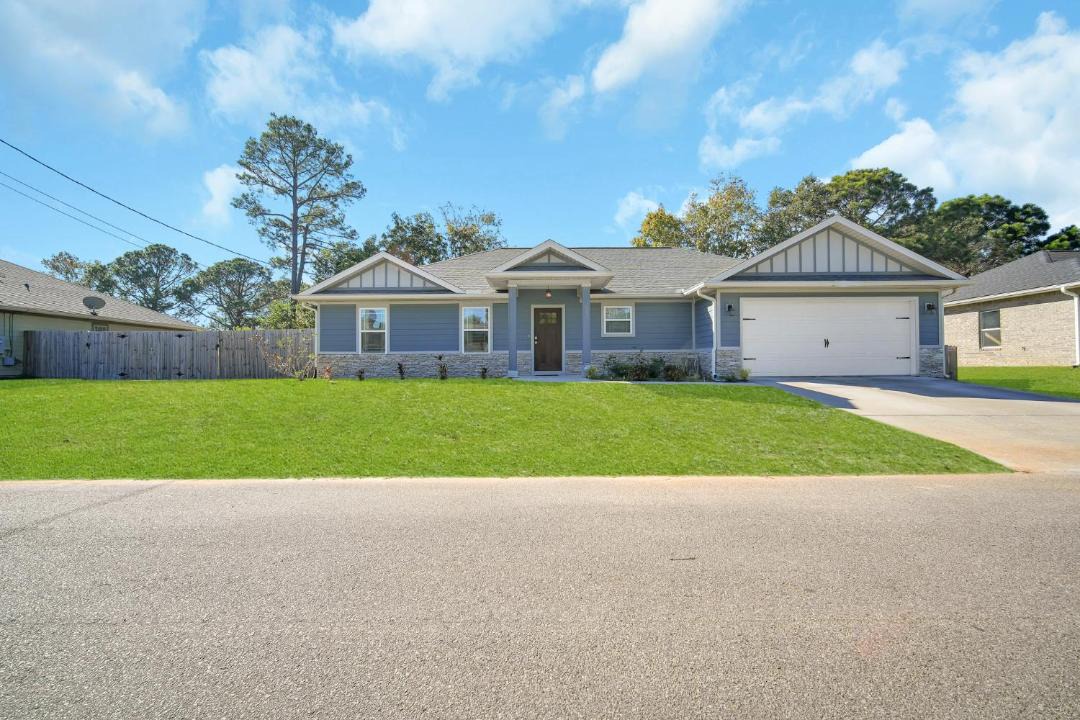 Photo of Buildings in Navarre